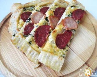 Пиде с колбасой — турецкая пицца