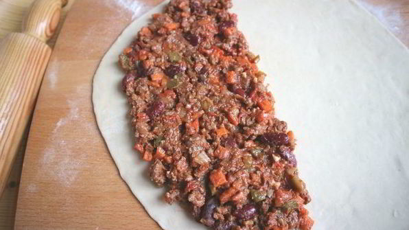 пицца кальцоне по-мексикански