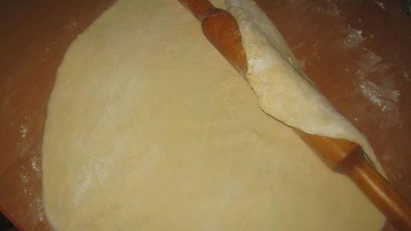 пицца на домашнем дрожжевом тесте