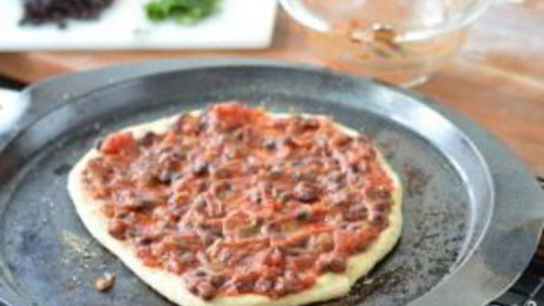 пицца на толстом тесте