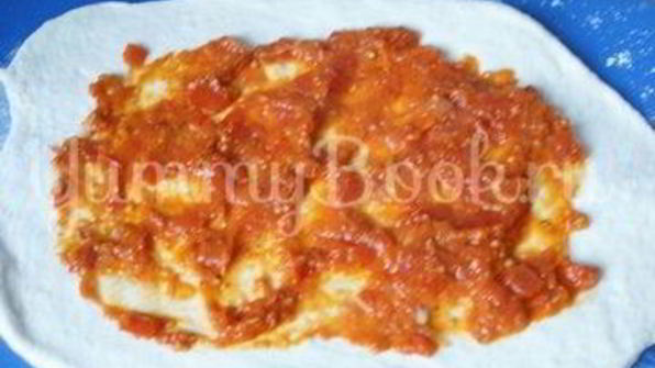 пицца-рулет стромболи