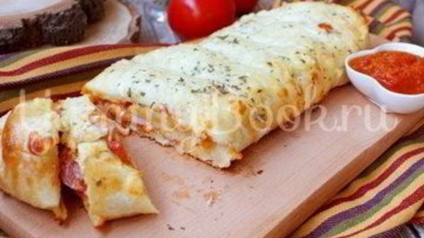 пицца-рулет стромболи