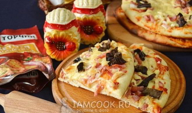 Пицца с беконом