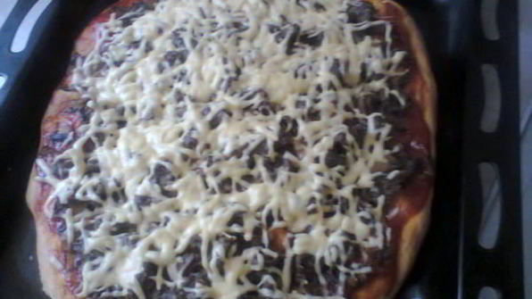 пицца с грибами и с гусиным фаршем