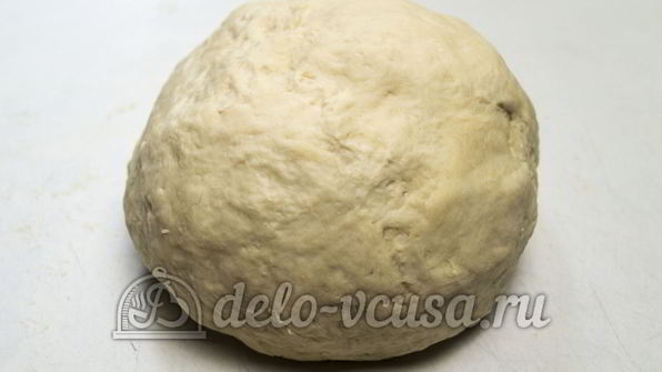 пицца с сосисками и помидорами