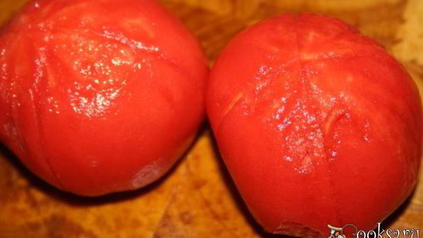 пицца салями пеперони с домашним томатным соусом