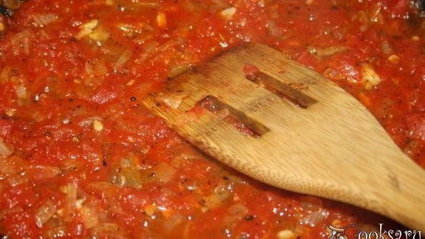 пицца салями пеперони с домашним томатным соусом