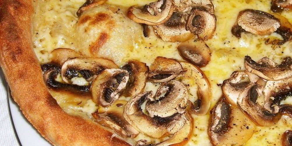 Рецепт пиццы со свежими грибами
