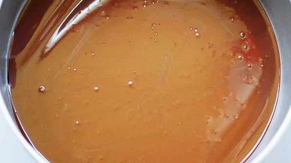 шоколадная пицца с ягодами