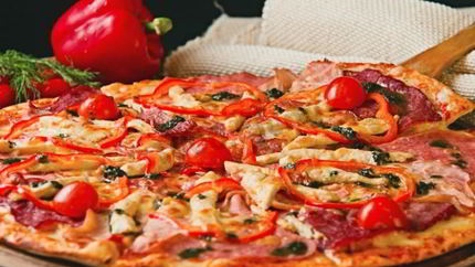 Заливная пицца на кефире в духовке