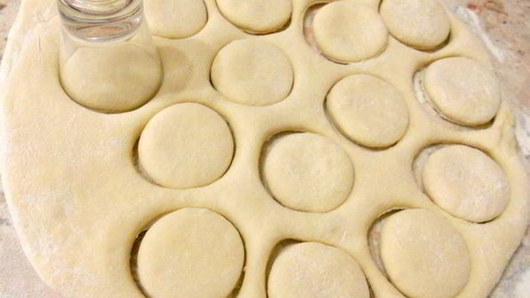 дрожжевые пончики с начинкой