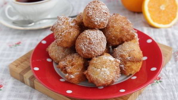пончики zeppole с апельсиновым ароматом и нежностью яблока