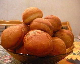 Пышные пончики с начинкой домашние