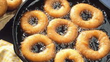 Яблочные пончики