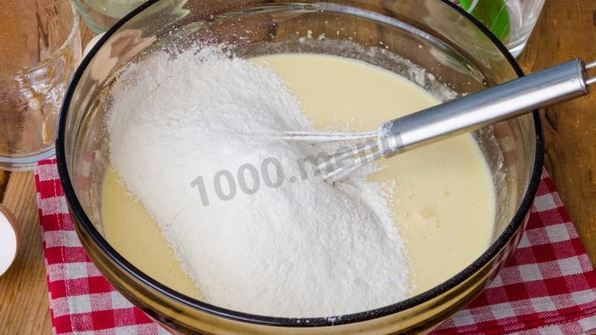 коврижка на кефире с вареньем