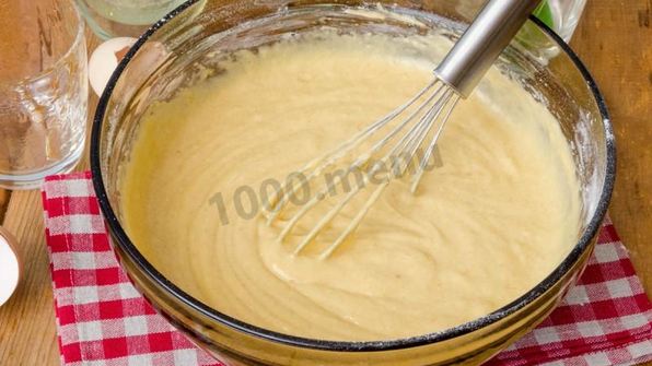 коврижка на кефире с вареньем