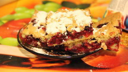 Коврижка с брусникой