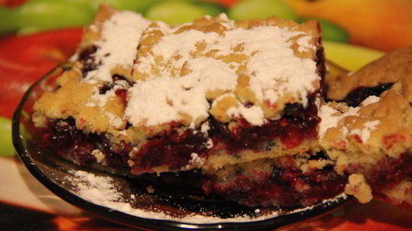 коврижка с брусникой