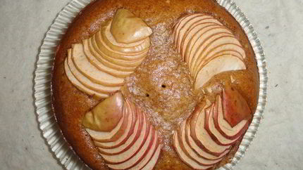 Постная коврижка с яблоками и корицей