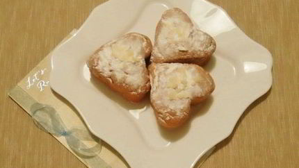 Заварные пряники на сметане с медом и смородиновой начинкой