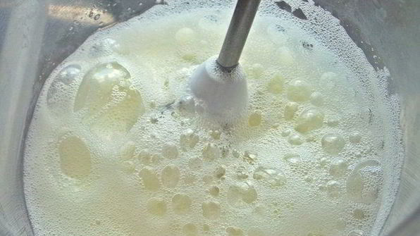 хлебная шарлотка яблочно-ягодная