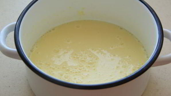 шарлотка на кефире