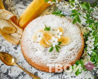 Шарлотка с бананами