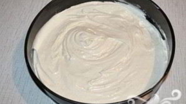 шарлотка с вишней