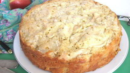 Шарлотка с яблоками