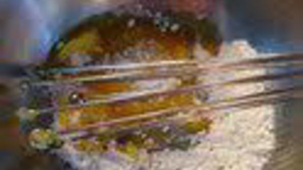 шарлотка с запеченным ревенем, баварским фисташковым кремом и клубникой