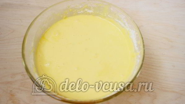 шарлотка со взбитыми сливками