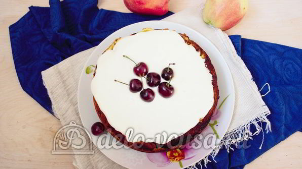 шарлотка со взбитыми сливками