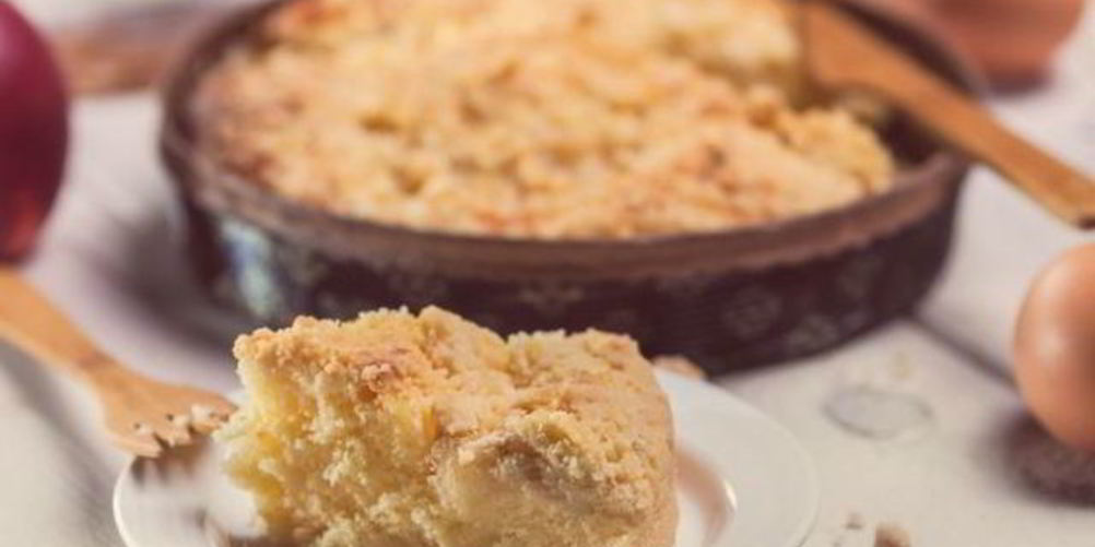 Рецепт яблочной шарлотки с майонезом