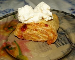 Штрудель из лаваша с яблоками