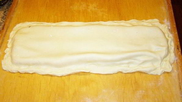 штрудель из творожного теста с лососем