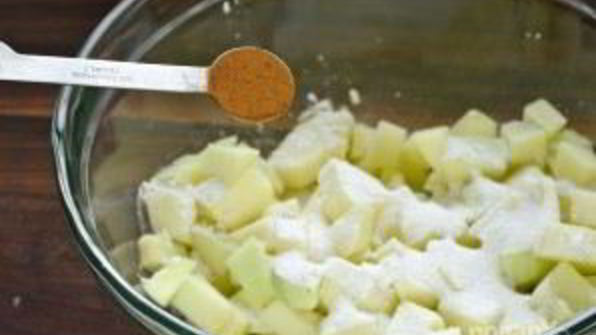 штрудель с яблоками и корицей