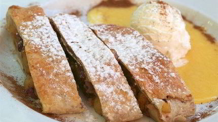 Штрудель с яблоками