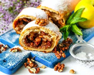 Венский штрудель с яблоками