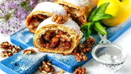 Венский штрудель с яблоками