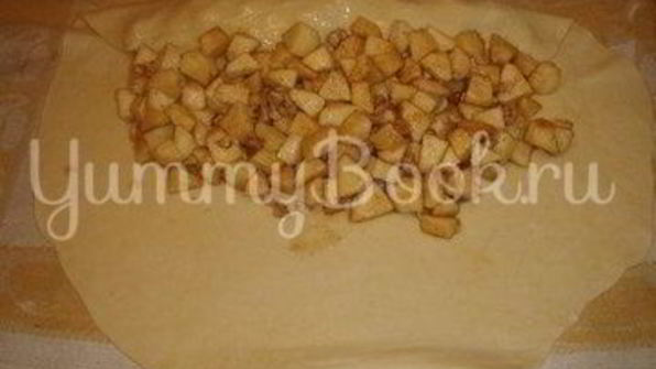 яблочный штрудель с орехами