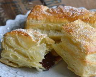 Слойки с шоколадом