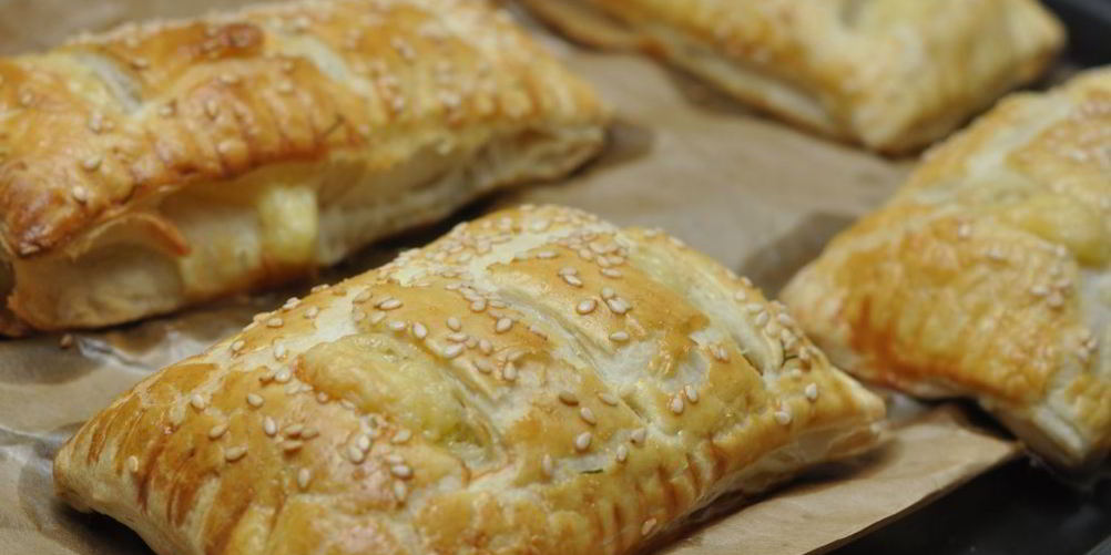 Рецепт слоек с сулугуни