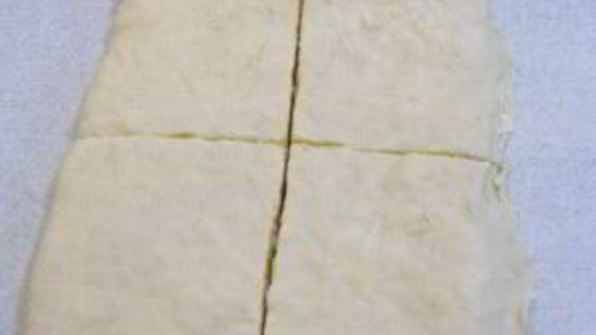 слойки с сулугуни