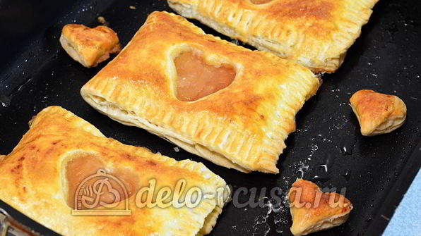 слойки с яблочным пюре