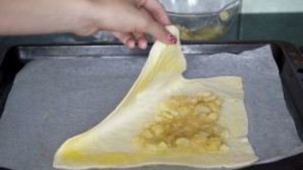 слойки с яблоками