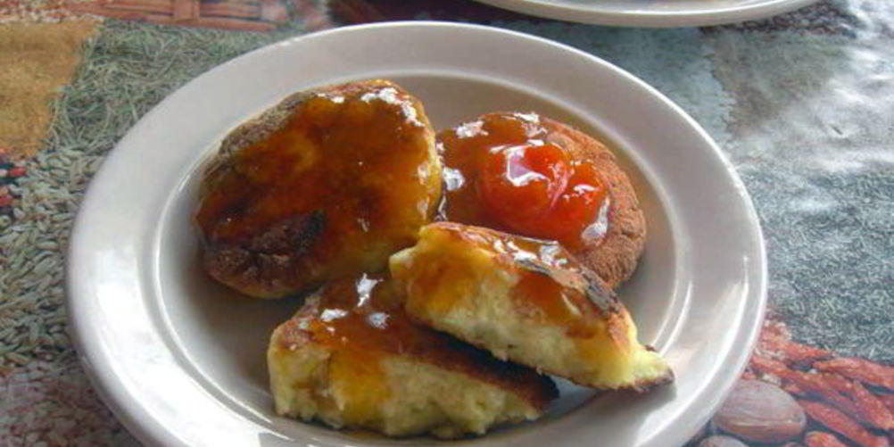 Рецепт кукурузных сырников с вяленого грушея