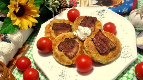 несладкие сырники с беконом