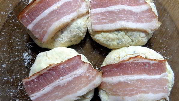 несладкие сырники с беконом