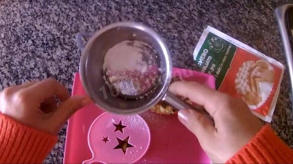 сырники из творога с изюмом