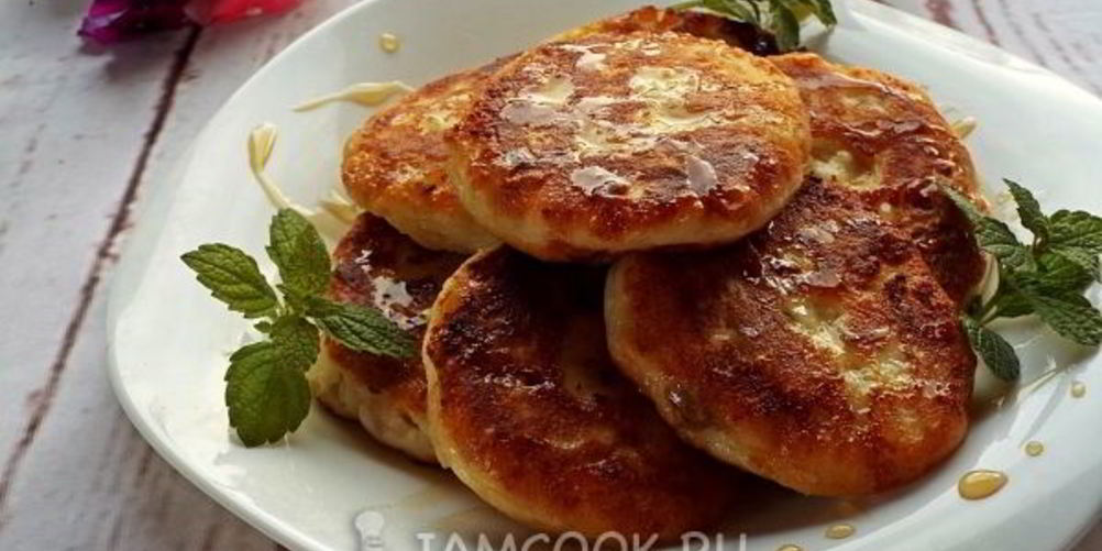 Рецепт сырников с бананом и медом